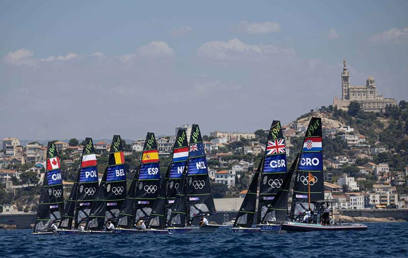 So many hot contenders for the podium in the Men's Skiff - photo © World Sailing / Lloyd Images