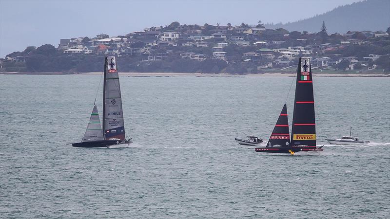 American Magic and Luna Rossa - Course E - Eastern Beach - Hauraki Gulf - November 3, 2020 - 36th America's Cup - photo © Richard Gladwell / Sail-World.com