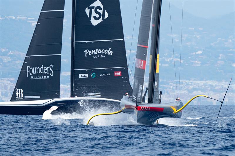 Luna Rossa Prada Pirelli vs. New York Yacht Club American Magic on Louis Vuitton Cup Round Robin 1 Day 3 - photo © Ian Roman / AmericasCup