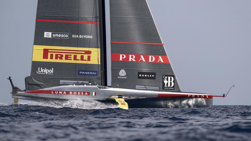 Luna Rossa Prada Pirelli on Louis Vuitton Cup Round Robin 1 Day 3 - photo © David Maynard / www.alleycatphotographer.com