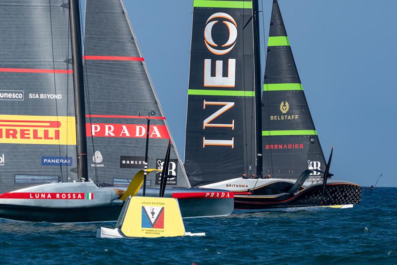 Luna Rossa Prada Pirelli vs. INEOS Britannia on Louis Vuitton Cup Round Robin Day 7 - photo © Ian Roman / America's Cup