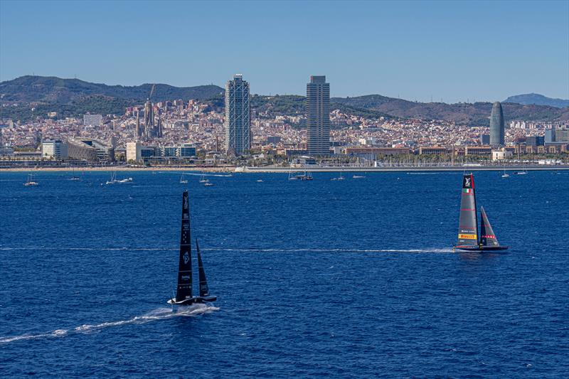 Luna Rossa Prada Pirelli vs. New York Yacht Club American Magic on Louis Vuitton Cup Semi-Finals Day 2 - 15th September 2024 - photo © Ian Roman / America's Cup