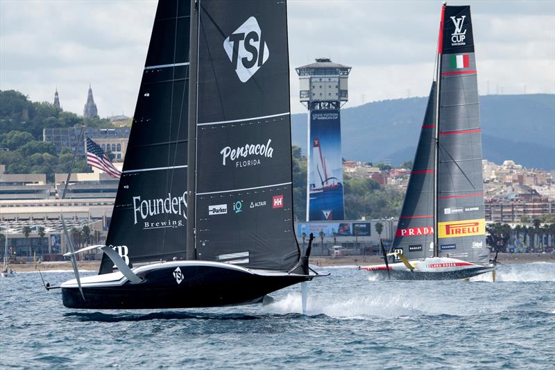 American Magic and  Luna Rossa head for the starboard boundary  - Race 8 - Semi-Finals - Louis Vuitton Cup - Day 14 - September 19, 2024 - Barcelona - photo © Ricardo Pinto / America's Cup