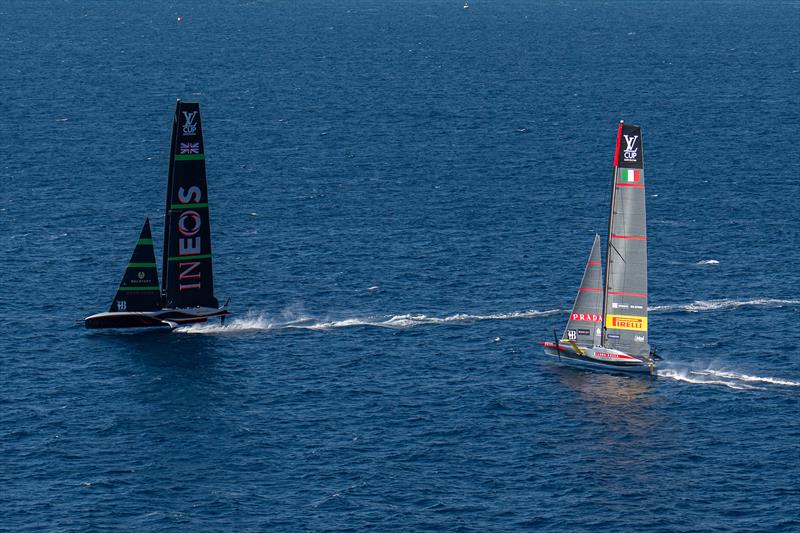 INEOS Britannia vs. Luna Rossa Prada Pirelli on Louis Vuitton Cup Final Race Day 4 - September 30, 2024 - photo © Ian Roman / America's Cup