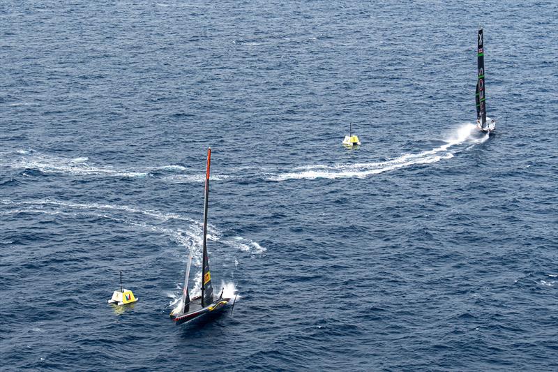 Luna Rossa Prada Pirelli vs. INEOS Britannia in Race 9 of the Louis Vuitton Cup Final on Race Day 6 - October 2, 2024  - photo © Ian Roman / America's Cup