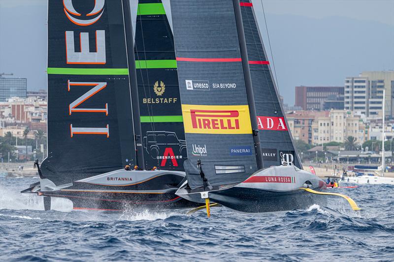 Luna Rossa Prada Pirelli and INEOS Britannia - Louis Vuitton Cup -  Final  - Race Day 6 - October 2, 2024  - photo © Ricardo Pinto / America's Cup