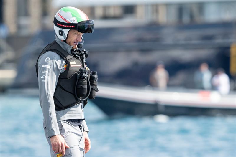 Jimmy Spithill - photo © Ricardo Pinto / America's Cup