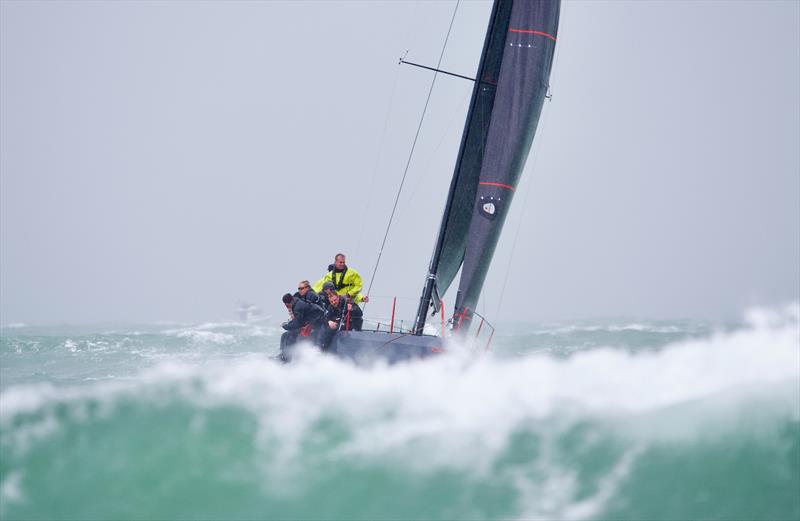 Strong winds for the 2024 Round the Island Race - photo © Tom Hicks / www.solentaction.com