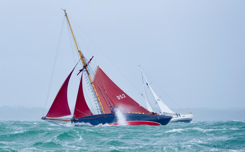 Strong winds for the 2024 Round the Island Race - photo © Tom Hicks / www.solentaction.com