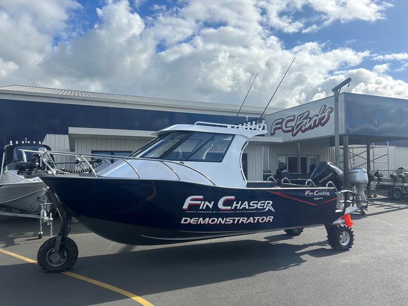 Fin Chaser 700 Hard Top Amphibious GEN 2 - photo © Fin Chaser