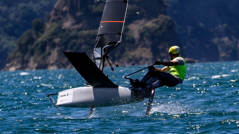 Mattias Coutts - Day 5 - 2024 PredictWind Moth Worlds - Manly Sailing Club. January 9, 2025 photo copyright Richard Gladwell - Sail-World.com/nz taken at Manly Sailing Club and featuring the International Moth class