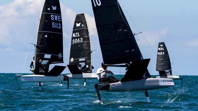 Day 5 - 2024 PredictWind Moth Worlds - Manly Sailing Club. January 9, 2025 photo copyright Richard Gladwell - Sail-World.com/nz taken at Manly Sailing Club and featuring the International Moth class