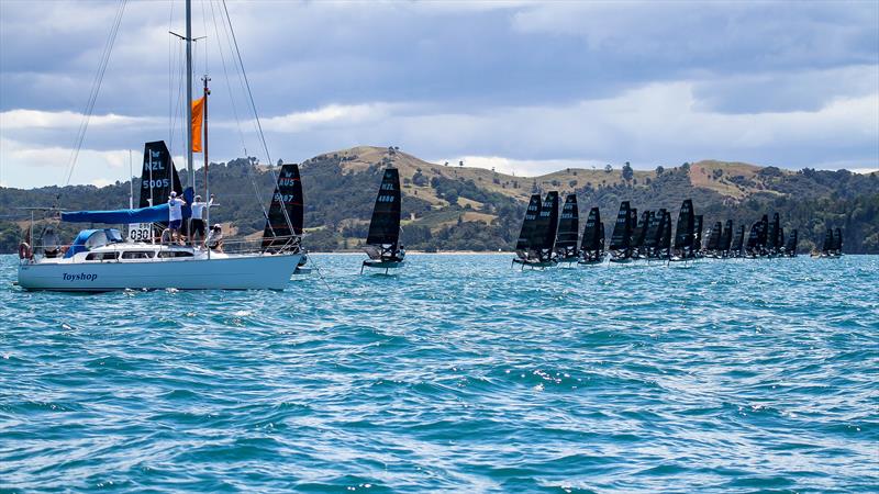 Gold fleet start - Day 5 - 2024 PredictWind Moth Worlds - Manly Sailing Club. January 9, 2025 photo copyright Richard Gladwell - Sail-World.com/nz taken at Manly Sailing Club and featuring the International Moth class