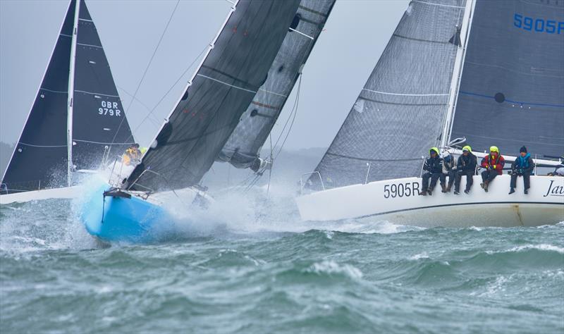 Strong winds for the 2024 Round the Island Race - photo © Tom Hicks / www.solentaction.com