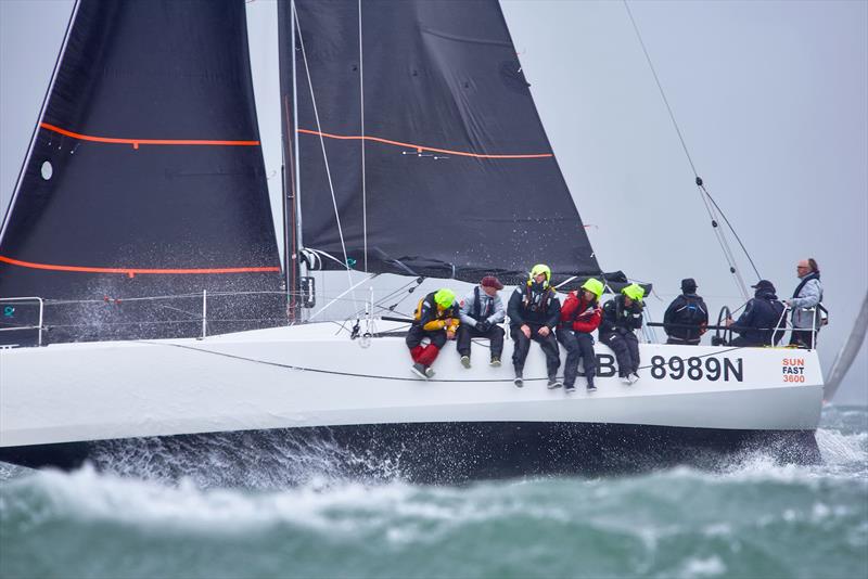 Strong winds for the 2024 Round the Island Race - photo © Tom Hicks / www.solentaction.com