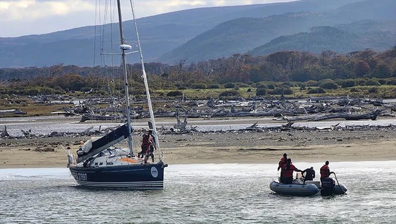 Bahía Aguirre – Louis Robein – Le Souffle de la Mer III - Global Solo Challenge - photo © Armada Argentina