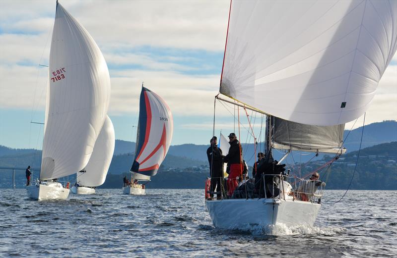 Prion leading the Division 2 fleet in race 2 - photo © Colleen Darcey