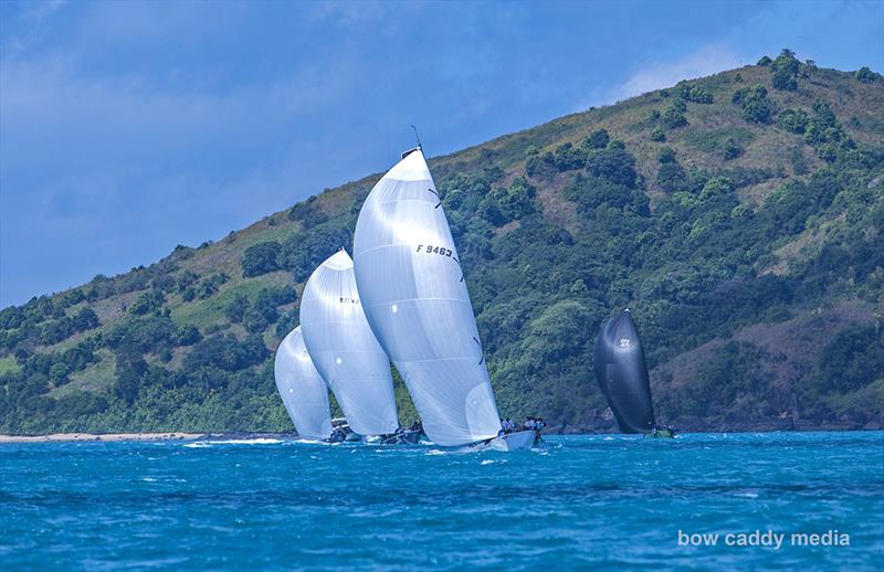 Dent Island line-up - photo © Bow Caddy Media