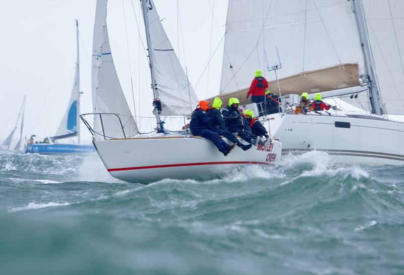 Strong winds for the 2024 Round the Island Race - photo © Tom Hicks / www.solentaction.com