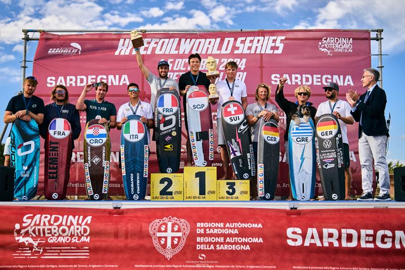 Maeder flanked by Mazella (left) and Stragiotti (right) and the top 10 men - 2024 KiteFoil World Series Sardinia - photo © IKA Media / Robert Hajduk