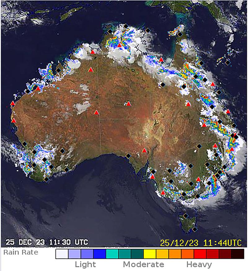 Rain Radar on Christmas Day night - photo © Bureau of Meteorology