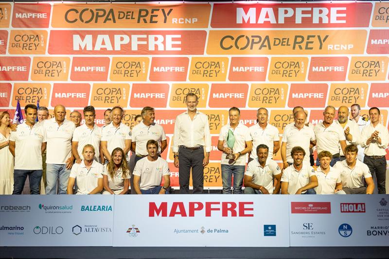 Teatro del Soho Altavista, Watches of Switzerland ORC 0 winners with H.M. The King Felipe of Spain at the 42nd Copa del Rey MAPFRE Prize Giving - photo © María Muiña / Copa del Rey MAPFRE