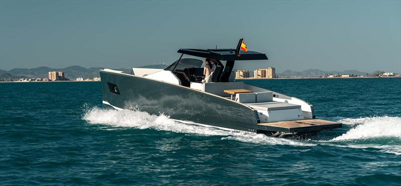 Tesoro T-40 Inboard - photo © Yacht Sales Co