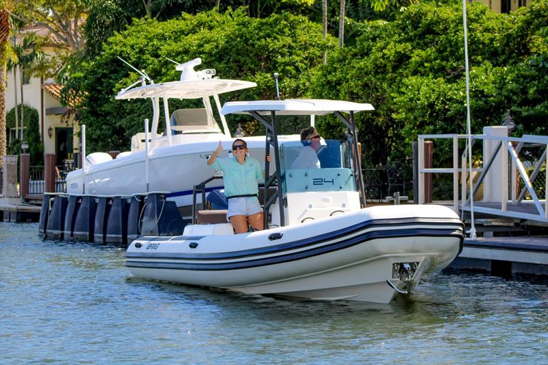 Navigator 24 on water - photo © Sirocco Marine