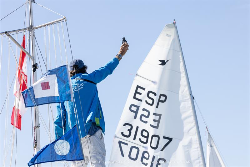 A frustrating lack of wind on day 1 of the 2024 Snipe World Championship in Buenos Aires, Argentina photo copyright Matias Capizzano / www.capizzano.com taken at Yacht Club Argentino and featuring the Snipe class