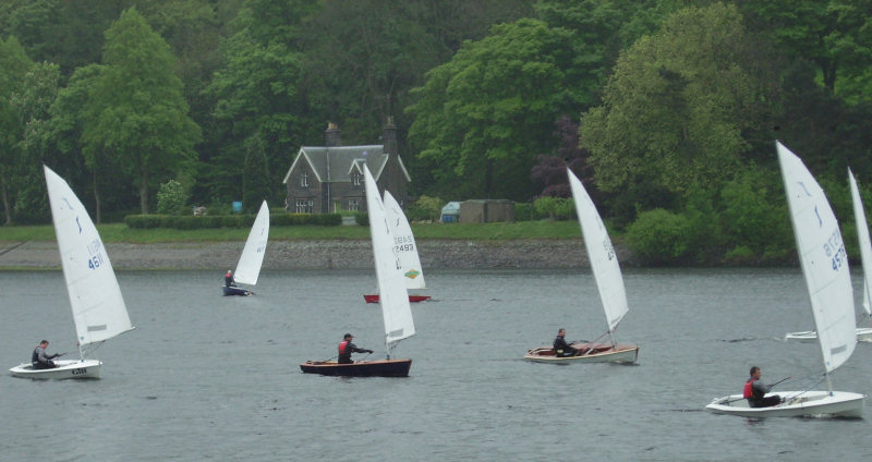 16 helms take part in the Solo open on Damflask reservoir photo copyright Denis Porter taken at Sheffield Viking Sailing Club and featuring the Solo class