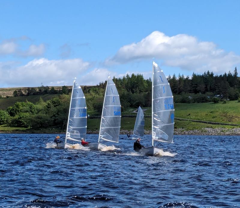 4 boat reach during the Yorkshire Dales Solo Open - photo © Chris Everitt