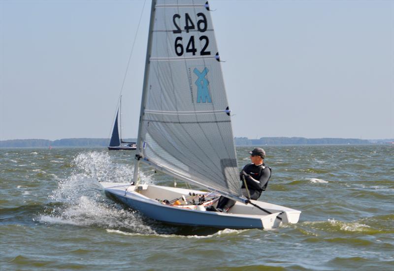 Menno Huisman powering into the IJsselmeer chop - Solo class ONK Open Dutch National Championship - photo © Will Loy