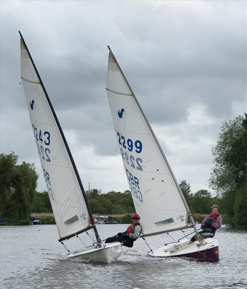 Battling it out at the Splash National Champs 2010 photo copyright Colin Galloway taken at Horning Sailing Club and featuring the Splash class