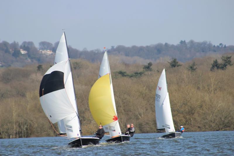 The events' leading teams in action - Craftinsure Wayfarer National Circuit Finale at Bough Beech - photo © Sarah Seddon