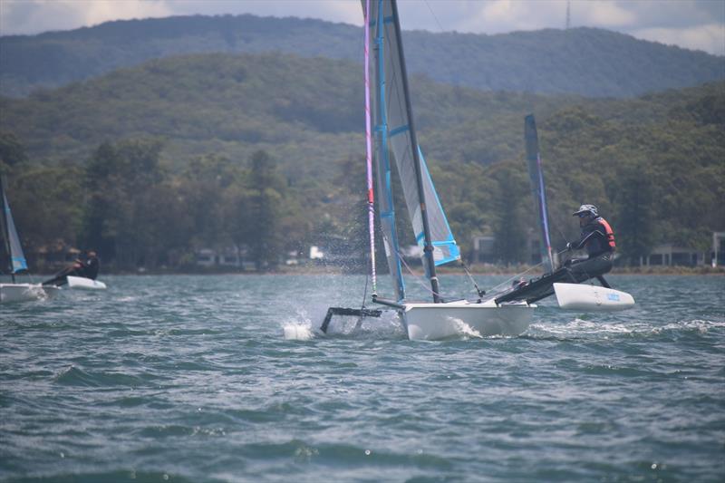 Glenn Foley, the 1 up winner from Bundaberg, covering George Owen from the Sunshine Coast - photo © Paul Bellamy