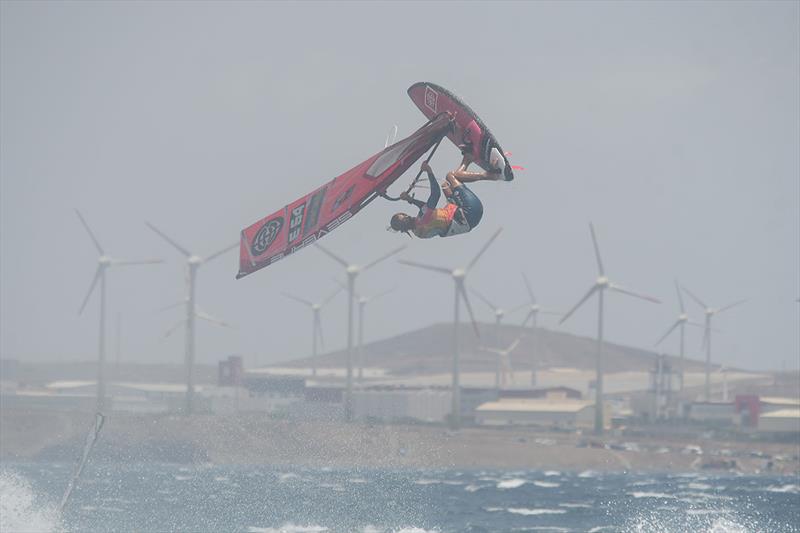 Daida Ruano (ESP) during the final heat - Gran Canaria Windsurf World Cup - photo © Gran Canaria Windsurf World Cup