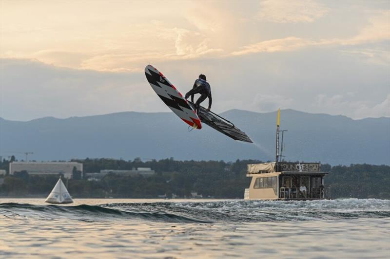 Jamie Howard soaring high - 2024 Freestyle Pro Tour Geneva - photo © PROtography Official